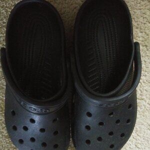 Black Crocs